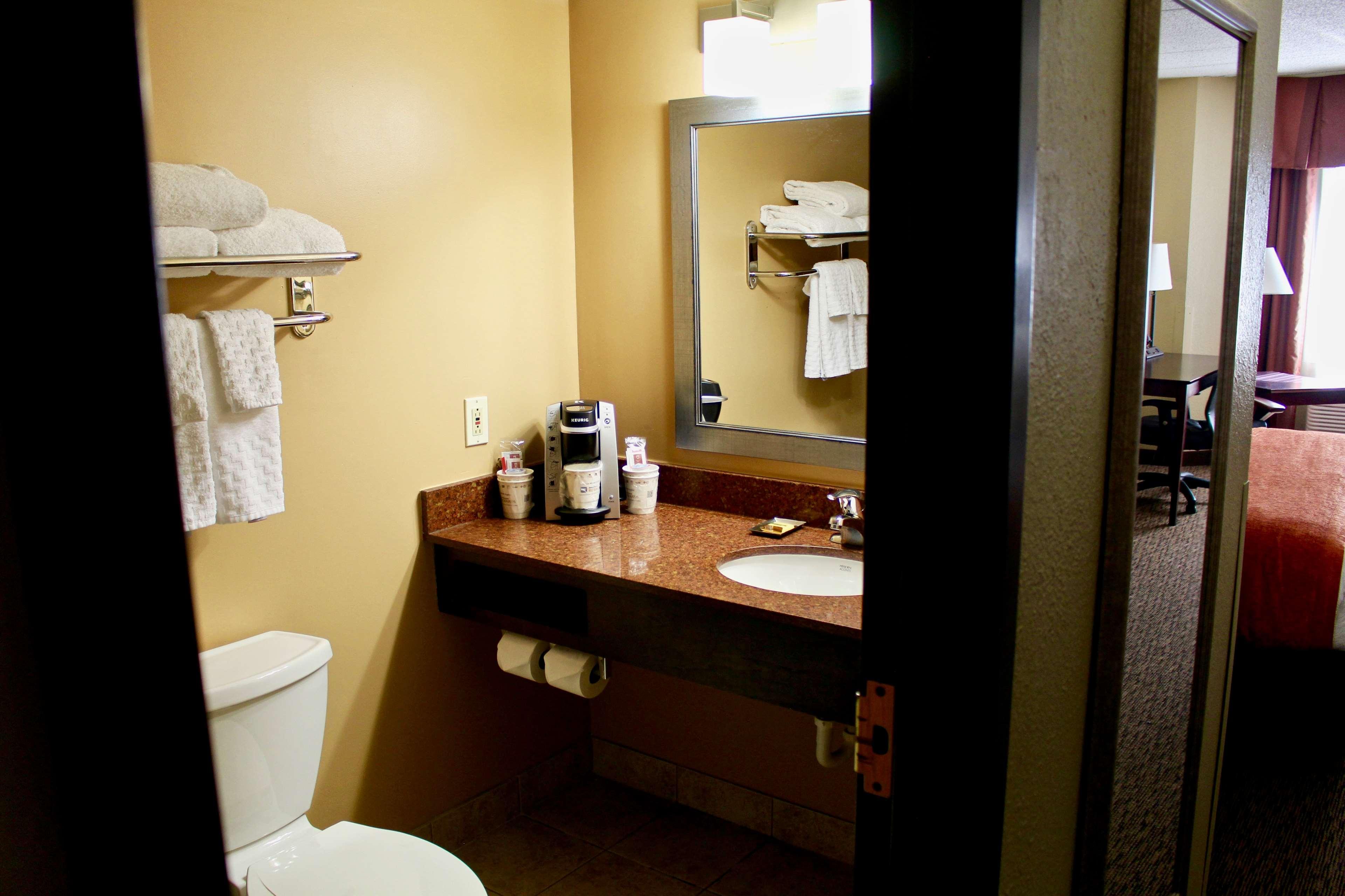 Best Western Plus Dakota Ridge Eagan Exterior photo